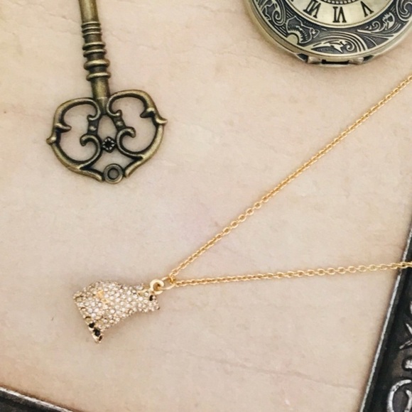 Kate Spade • Cold Comforts Polar Bear Mini Pendant - Picture 6 of 6